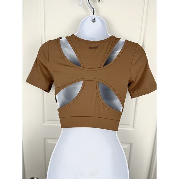 PrettyLittleThing Sport Crop Top Size S Cocoa Brown Short Sleeve Open Back - Picture 4 of 7